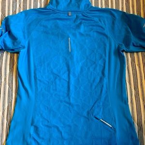 Nike 1/4 zip.  Some pilling, otherwise good condition.